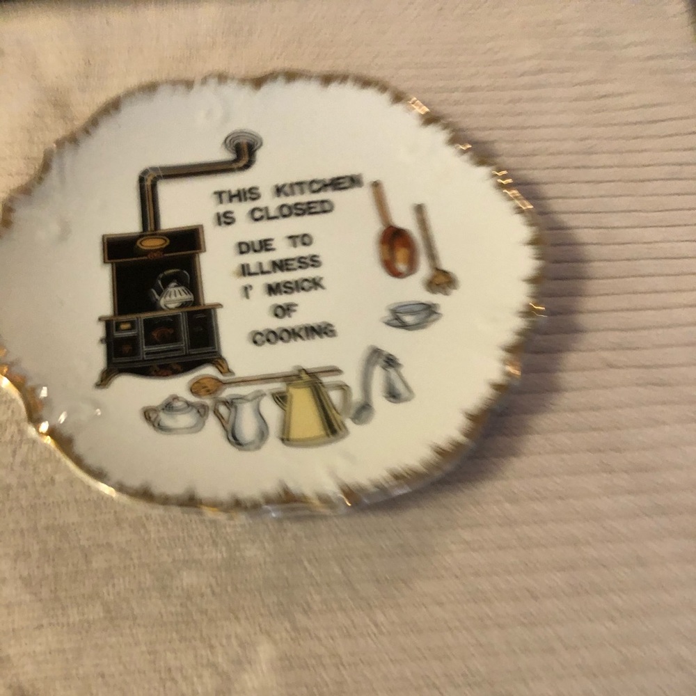 1960’s kitchen wall plates